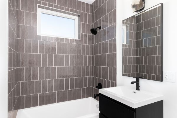 Shower Window Repair in Huntington Station